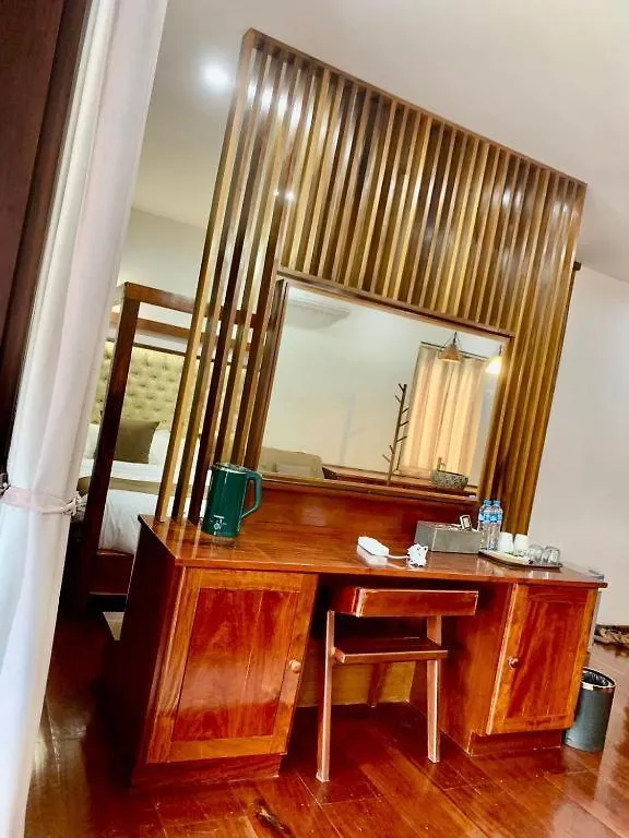 Happy Hour Hotel Luang Prabang 0*,